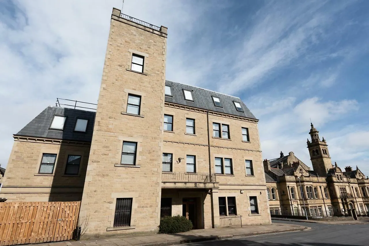 Halifax House, Studio Apartment 213